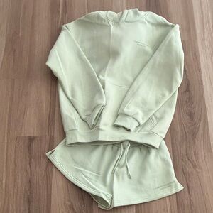 Comfrt Mint Green Sweatshirt and Shorts Set